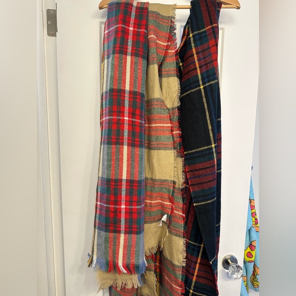 Plaid Patterned Scarves long - image 1